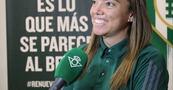 Foto: María Pry, entrenadora y coordinadora del Real Betis Féminas. (foto twitter mariapry)