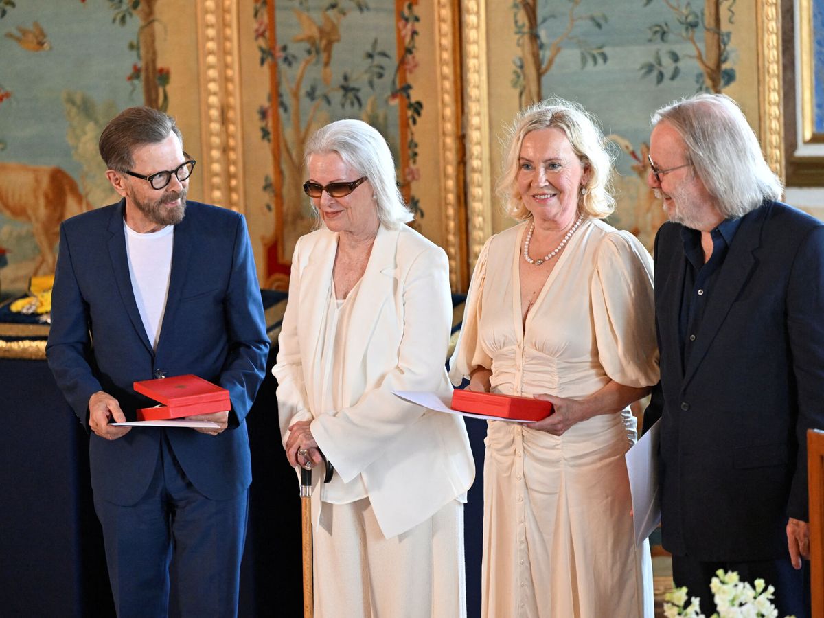 Foto: ABBA recibe la medalla de la Orden Real del Vasa. (Reuters)