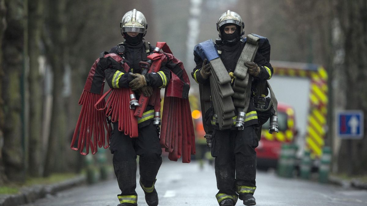 El incendio de un hospital a las afueras de París deja un muerto y ocho heridos
