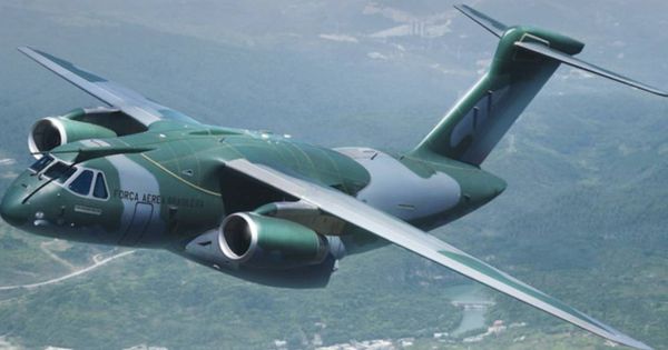 Foto: KC390, el avión de transporte militar ahora copropiedad de Boeing y Embraer. (Embraer)
