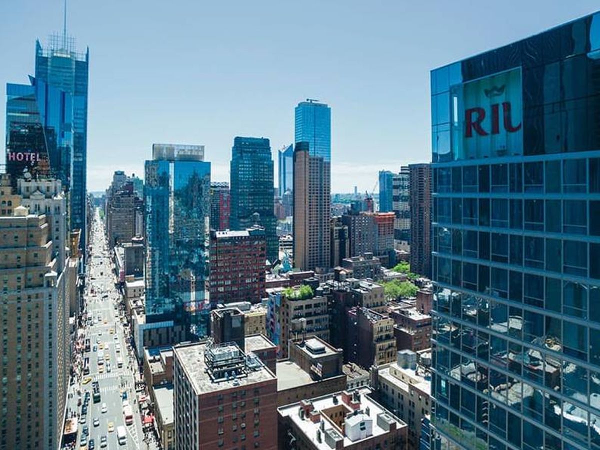 Foto: Vista del Hotel Riu Plaza New York Times Square, su segundo hotel en EEUU. (EFE)