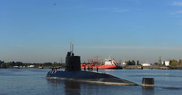 Foto: Fotografía cedida por la Armada argentina que muestra el submarino desaparecido. (EFE) 