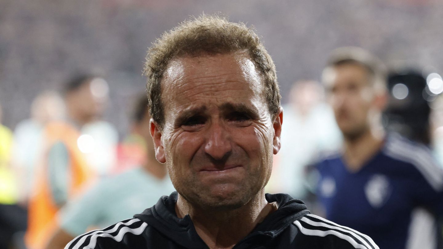 Las lágrimas de Arrasate tras perder en la final con el Madrid. (Reuters/Albert Gea)