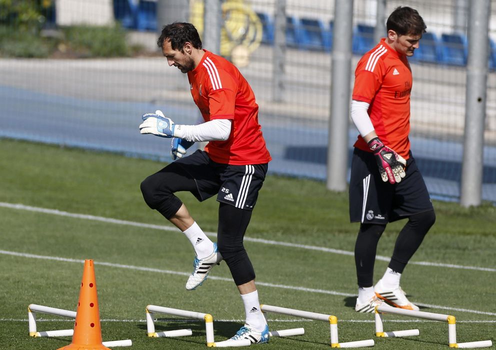 Foto: Diego López y Casillas, durante un entrenamiento del Real Madrid (EFE)