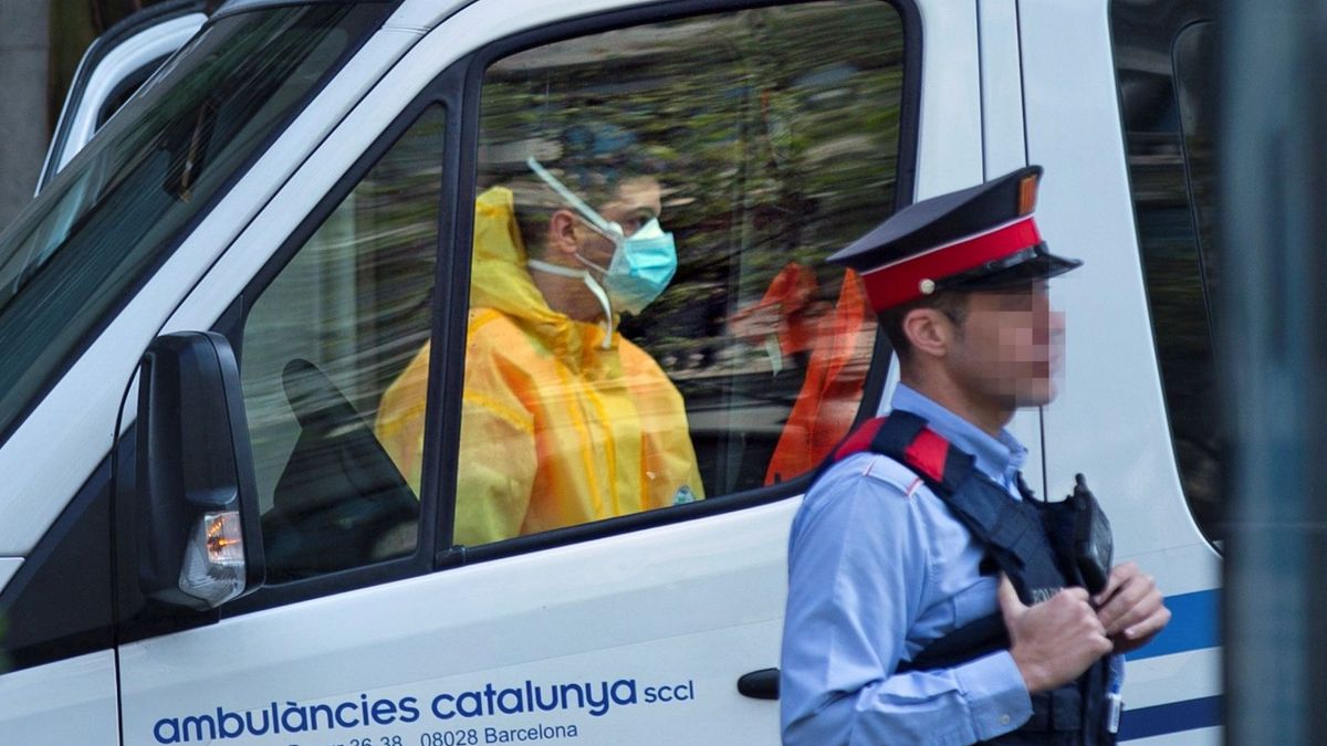 Los Mossos investigan el homicidio de una mujer en su casa en Calella (Barcelona)