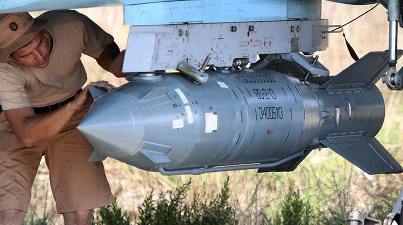 Las bombas rusas guiadas por satélite KAB-500S. (Foto: Armament Research/Alexander Kots/Komsomolskaya Pravda)
