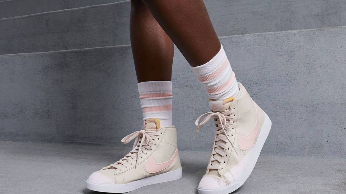 Nike tiene estas zapatillas estilo Converse con un 50% de descuento en El Corte Inglés