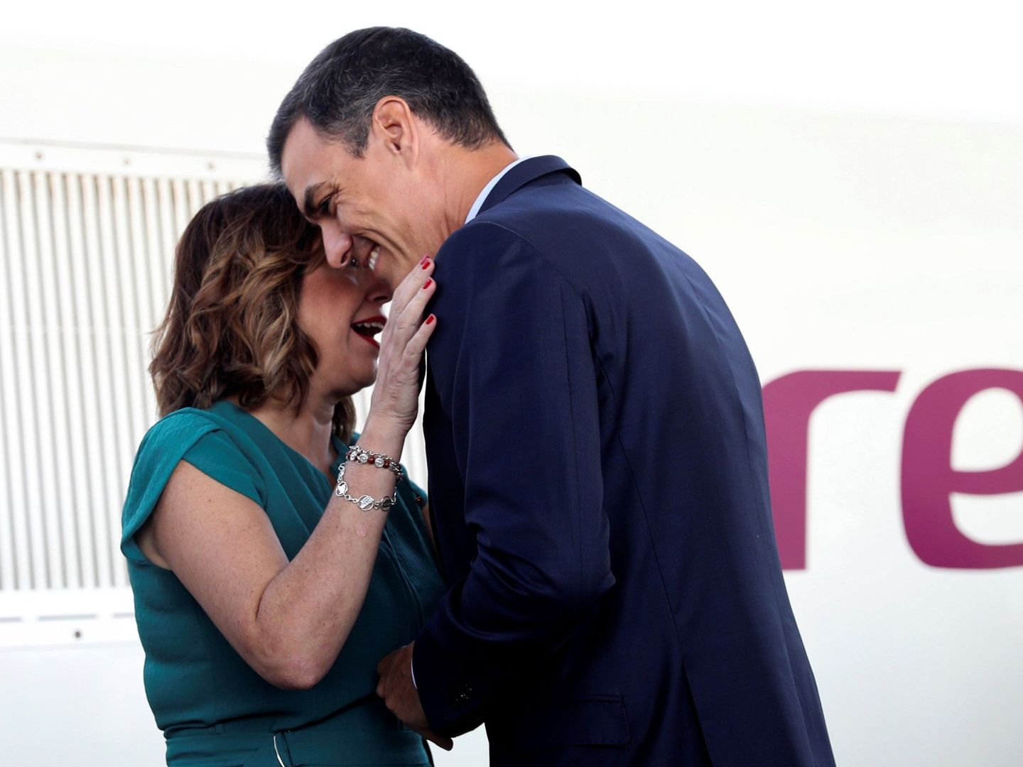 Susana Díaz y Pedro Sánchez, en 2019, en Antequera. (EFE)