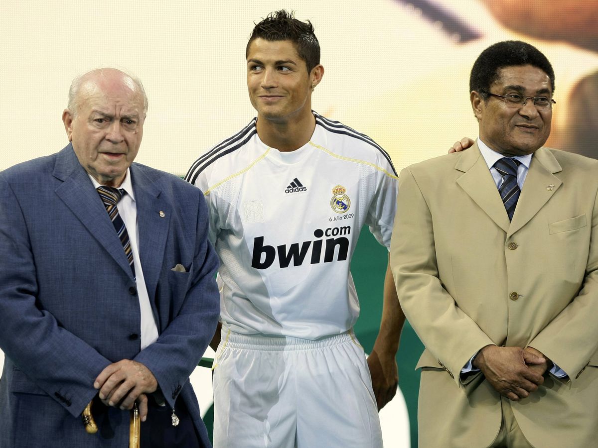 Foto: Cristiano, en su presentación con el Madrid. (Reuters/Juan Medina)