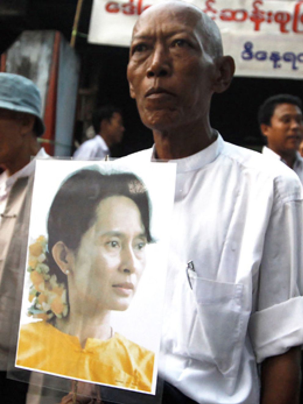 Foto: División en la Junta Militar birmana ante la inminente liberación de Aung San Suu Kyi