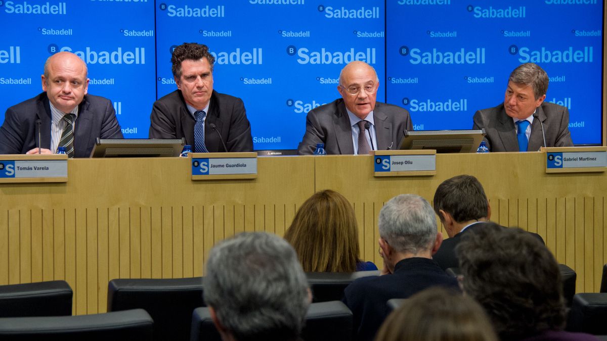 Banco Sabadell se dispara un 6,1% y lidera el Ibex tras triplicar sus beneficios