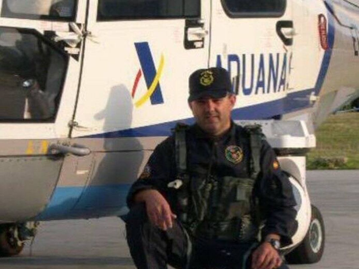 Foto: José Luis Domínguez Iborra, el agente de Aduanas fallecido el pasado verano tras cuatro décadas en el cuerpo. (EC)