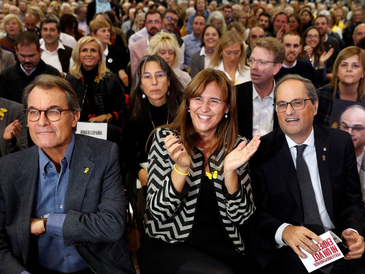 Foto: Laura Borràs, junto a los expresidentes de la Generalitat, Artur Mas y Quim Torra, en un mitin de JxCAT. (EFE)