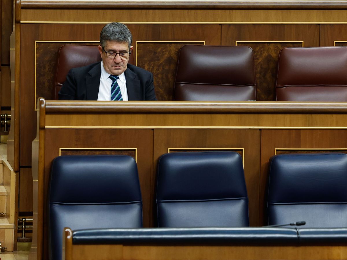 Foto: El portavoz del PSOE en el Congreso, Patxi López, en el hemiciclo. (EFE/Mariscal)