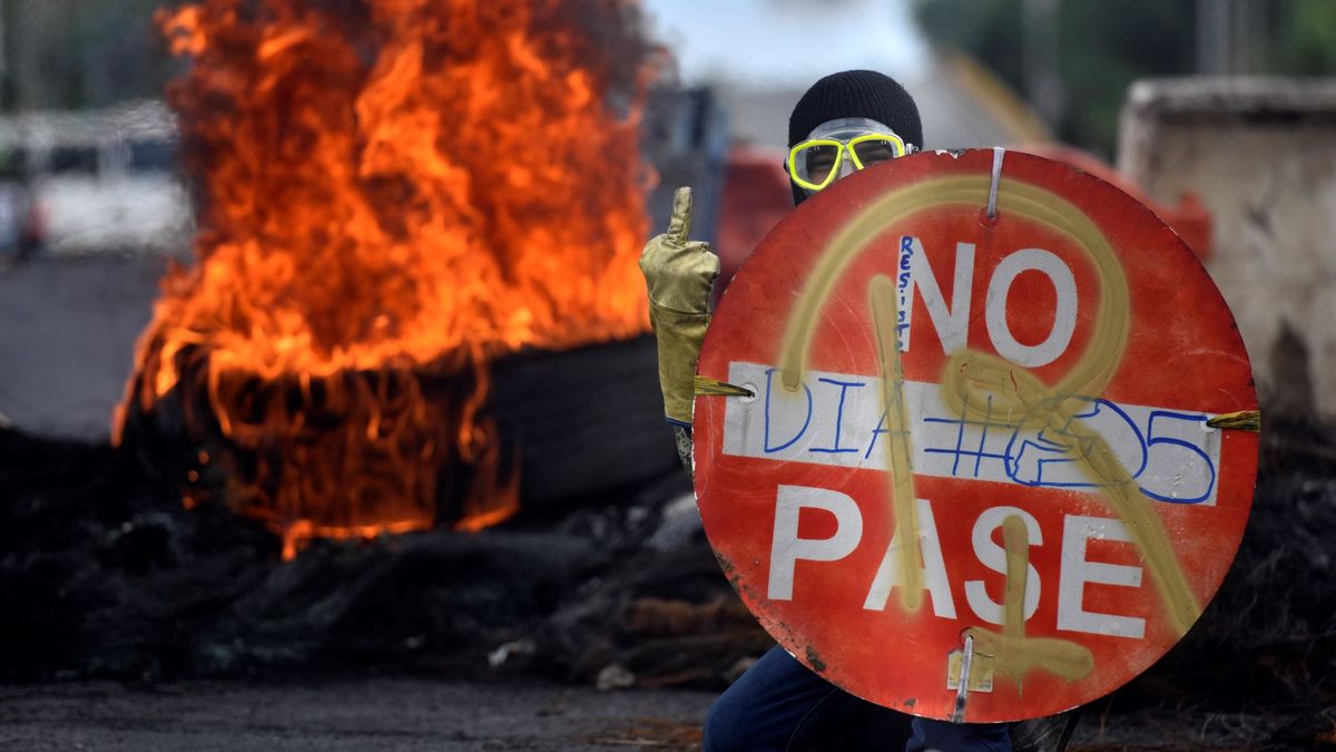 Al menos 16 muertos en Colombia durante las protestas contra la reforma fiscal de Duque