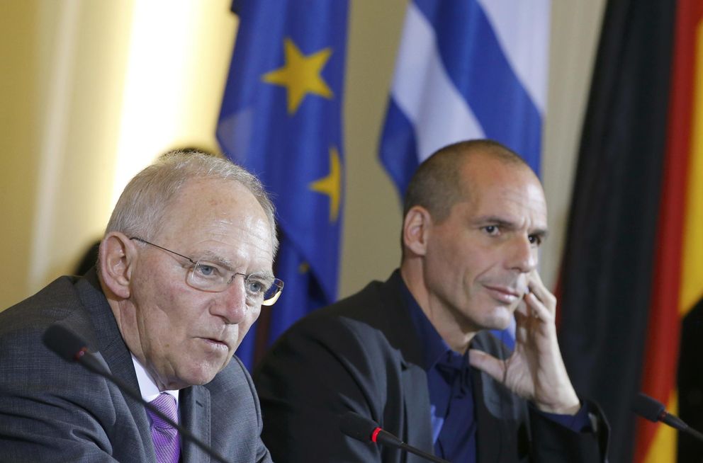 El ministro de Finanzas griego, Varufakis y su homólogo alemán, Schaeuble, en Berlín (Reuters).