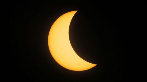 Estas son las impactantes imágenes del eclipse solar total de hoy