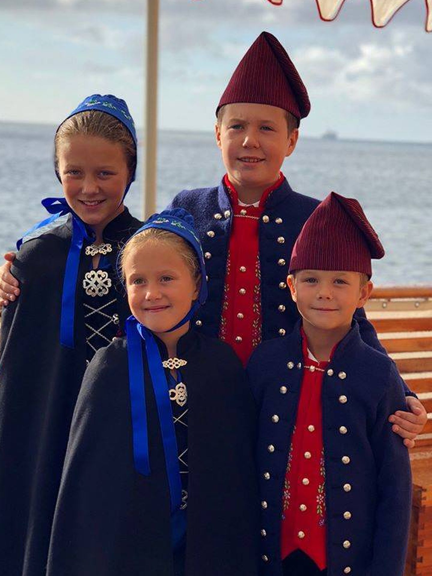 Los príncipes Christian, Isabella, Vincent y Josephine a bordo del Dannebrog. (Casa real danesa)