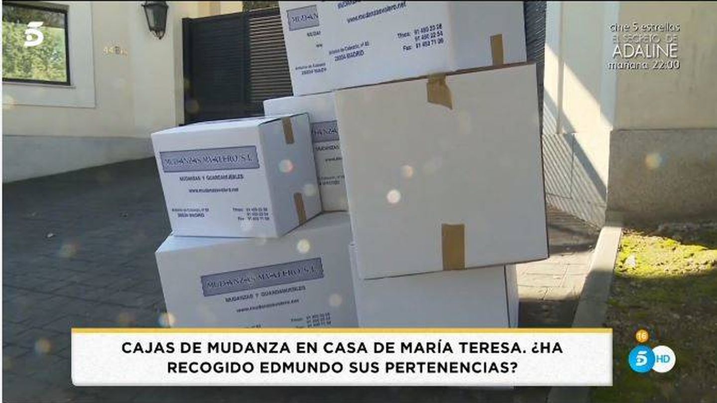  Imagen de las cajas en el domicilio de María Teresa. (Mediaset)