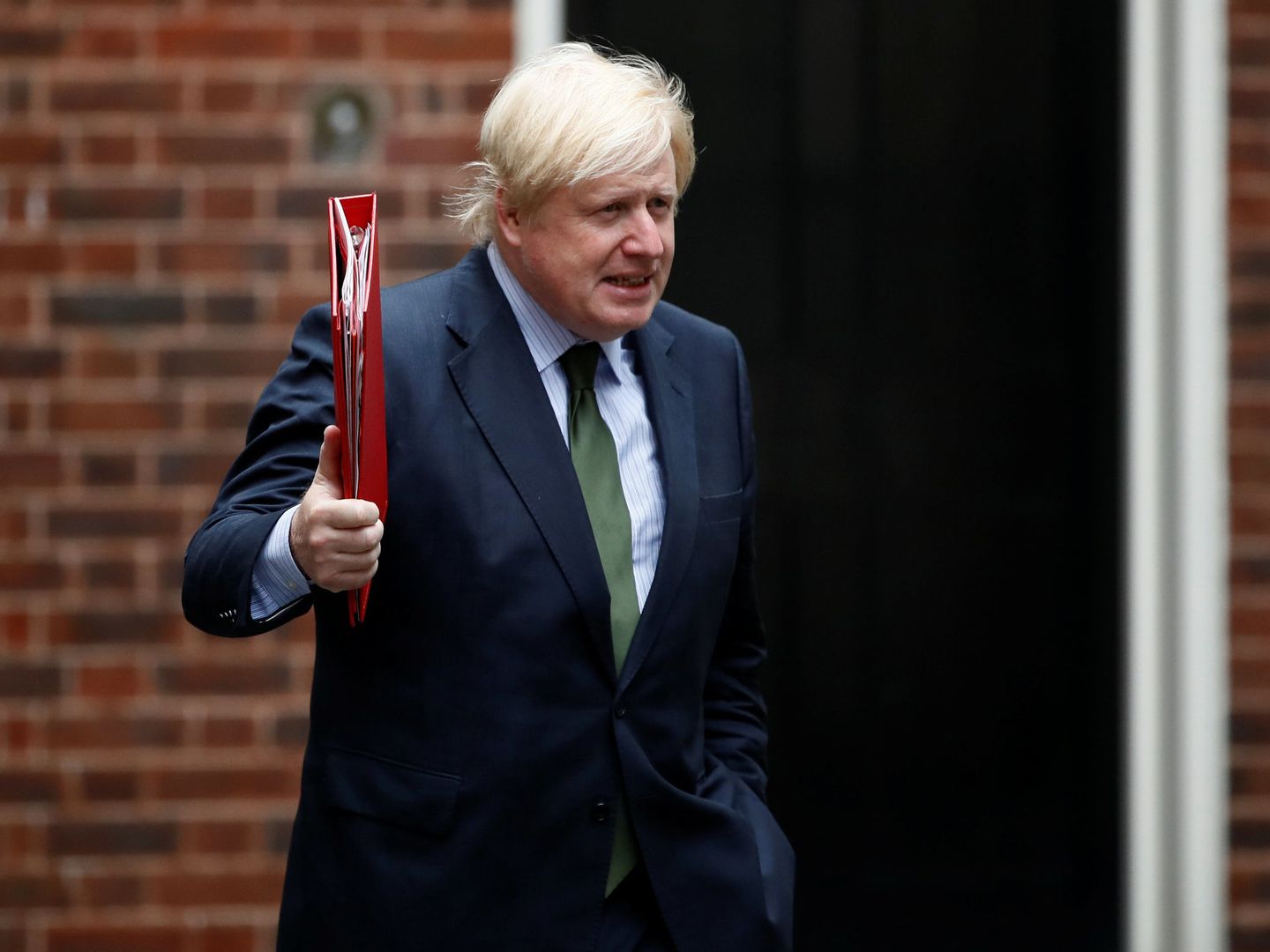 Boris Johnso llega a Downing Street para una reunión gubernamental, el 27 de junio de 2017. (Reuters)