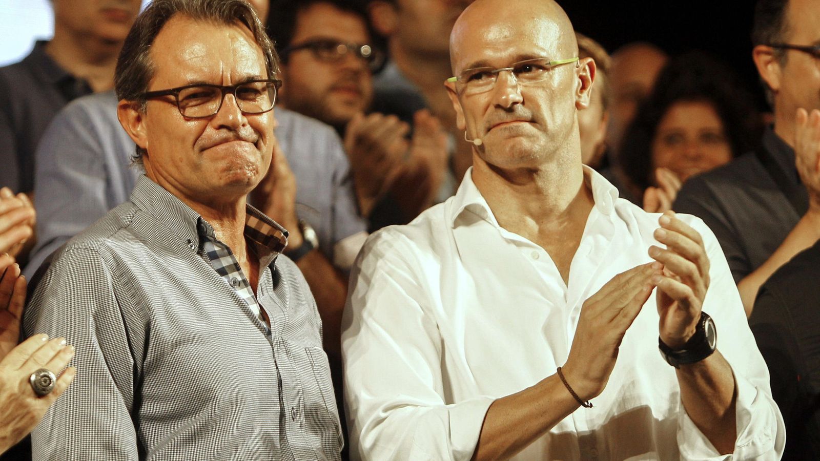 Foto:  El presidente de la Generalitat y número 4 en la candidatura de Junts pel Sí, Artur Mas (i), y Raül Romeva (d). (EFE)