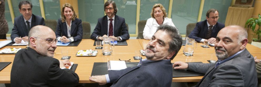 Foto: El PP presidirá el Parlamento vasco y se compromete a apoyar a Patxi López como lehendakari