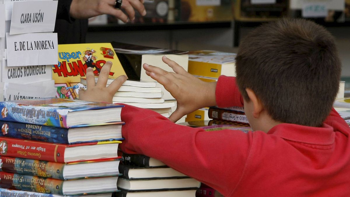 ¿Qué hacer con niños en la Feria del Libro de Madrid? La agenda infantil en el Retiro