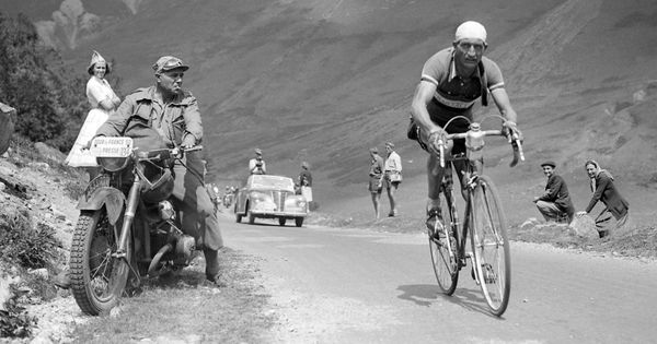 Foto: El legendario ciclista italiano Gino Bartali.