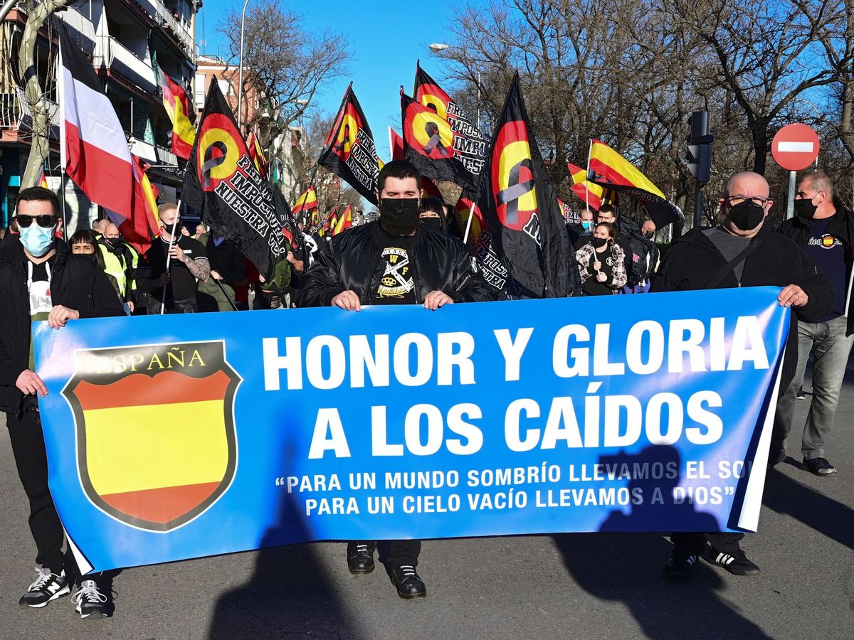 Foto: La marcha neonazi en homenaje a los caídos de la División Azul del 13 de febrero. (EFE)