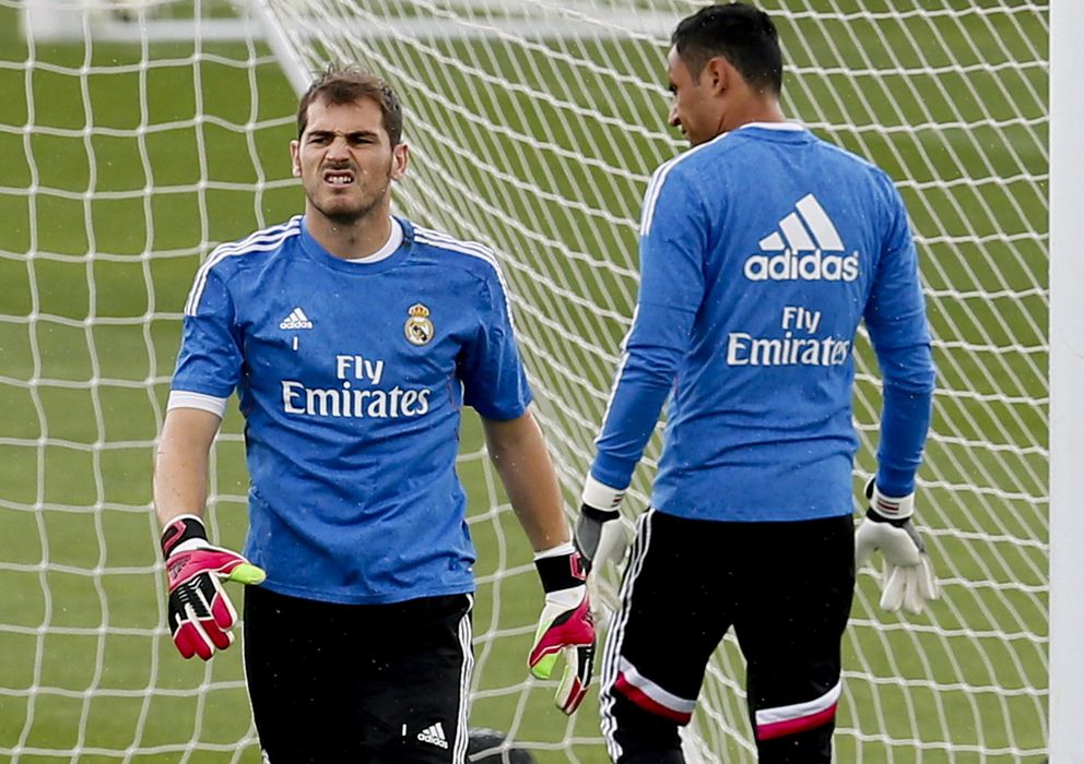Foto: Casillas y Keylos Navas, durante un entrenamiento del Real Madrid (EFE)