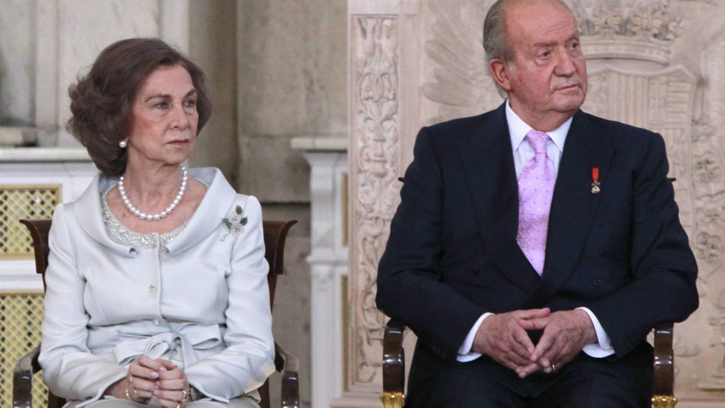 Don Juan Carlos y doña Sofía en una imagen de archivo. (Gtres)