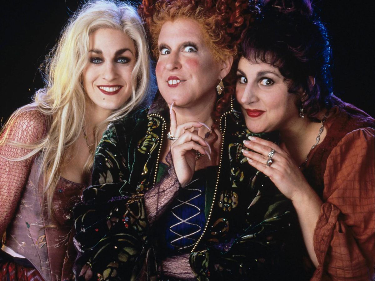 Foto: Sarah Jessica Parker, Bette Midler y Kathy Najimy, en 'El retorno de las brujas'. (Disney)