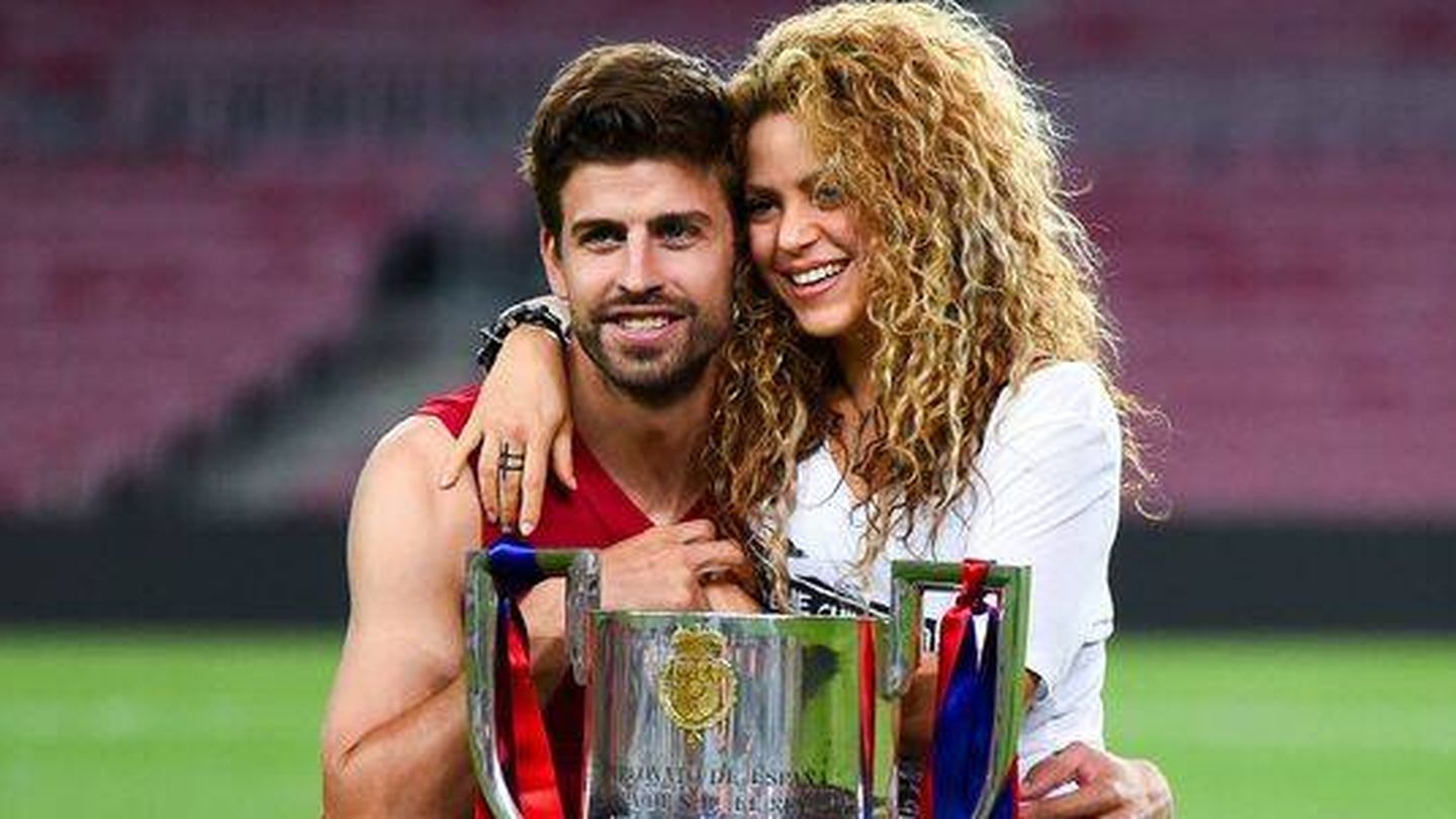  Gerard Piqué y Shakira, tras ganar el Barça la Copa del Rey en 2015. (Getty)