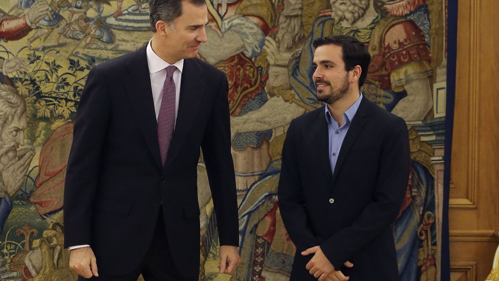 Foto: Felipe VI recibe al líder de Izquierda Unida, Alberto Garzón, en el Palacio de la Zarzuela. (EFE)