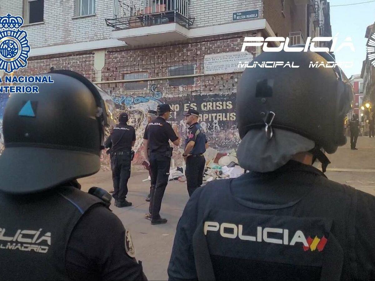 Foto: Policías en el desalojo de La Quimera. (Twitter/Policía Municipal Madrid)