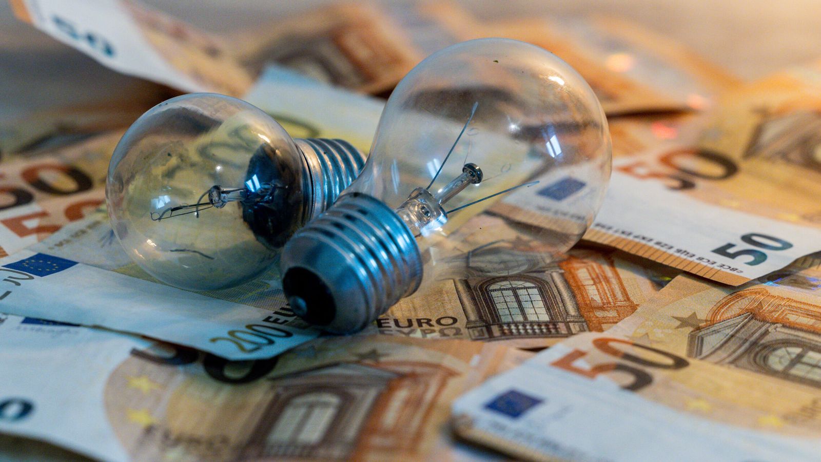 Precio de la luz por horas hoy, jueves 29 de octubre: las horas más baratas y más caras