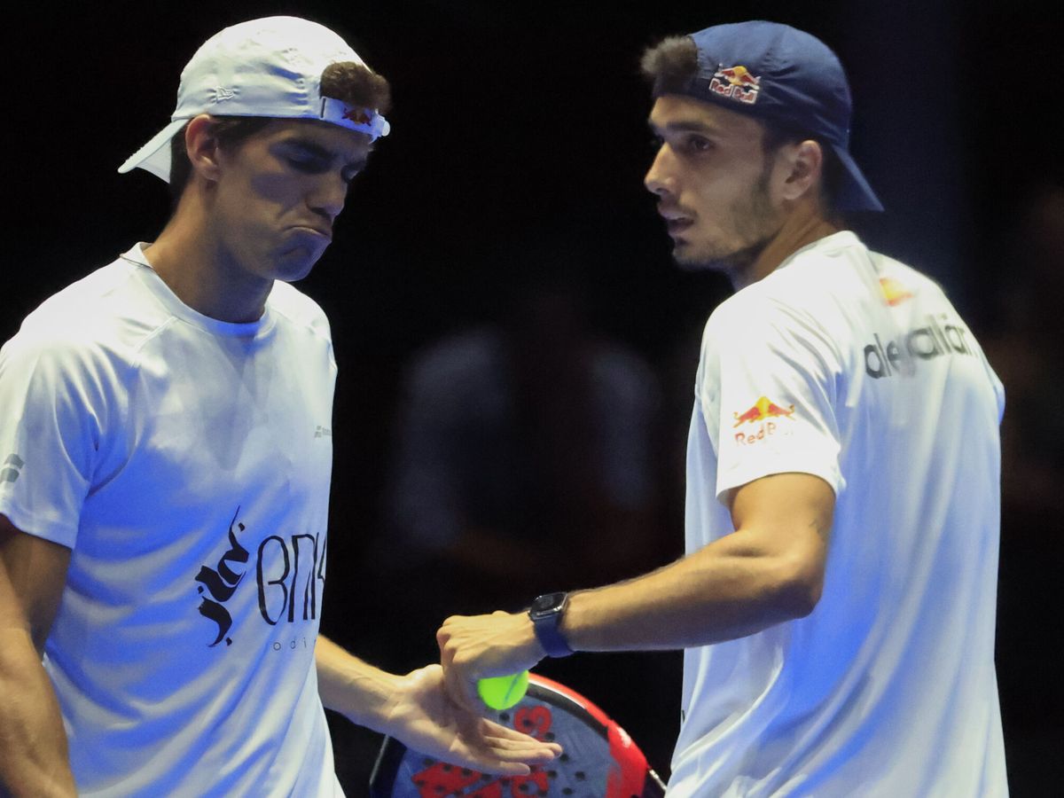 Foto: Juan Lebrón y Alejandro Galán, durante las semifinales que disputaron ante Sanyo Gutiérrez y Agustín Tapia. (EFE/Zipi)