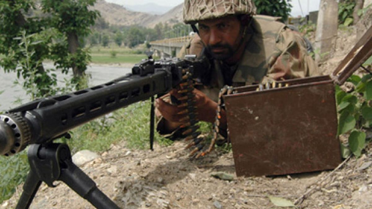 Pakistán ataca a los talibanes ante la presión de EEUU