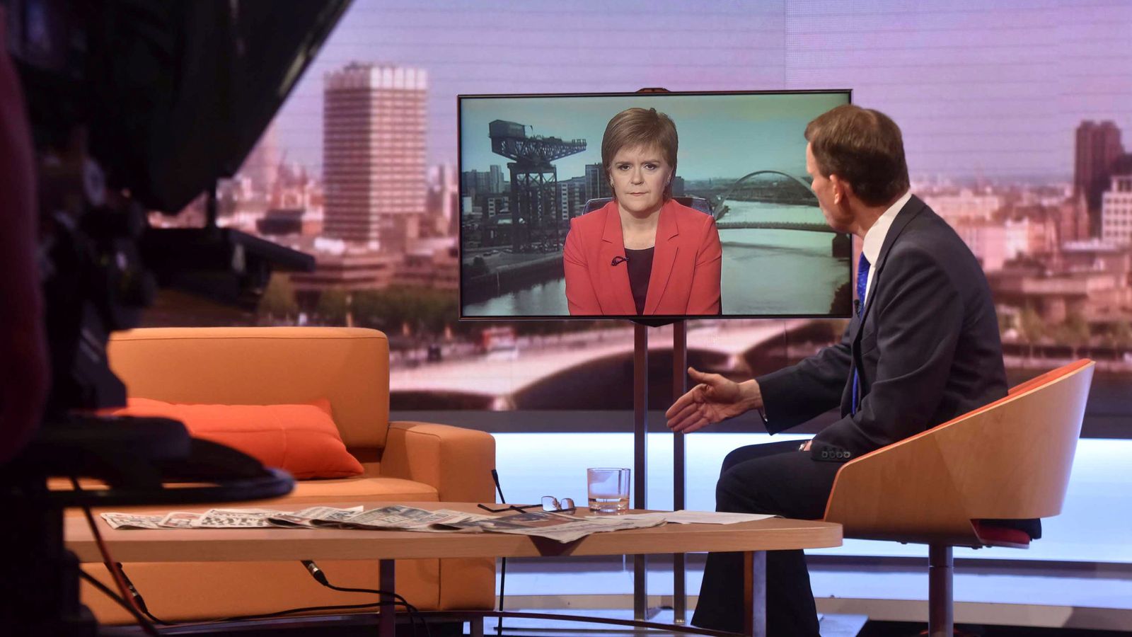 Foto: Nicola Sturgeon durante su entrevista con la BBC, el 26 de junio de 2016 (Reuters).