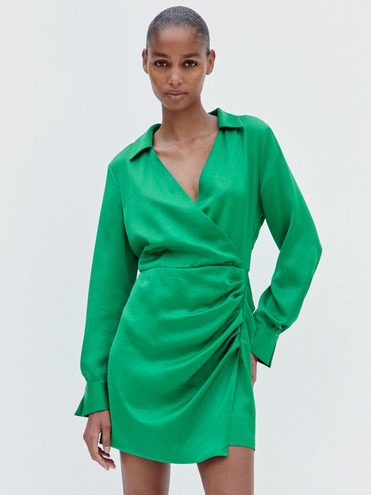 5 vestidos rebajados de Zara ir a la moda esta primavera 2024, por menos de  15 euros