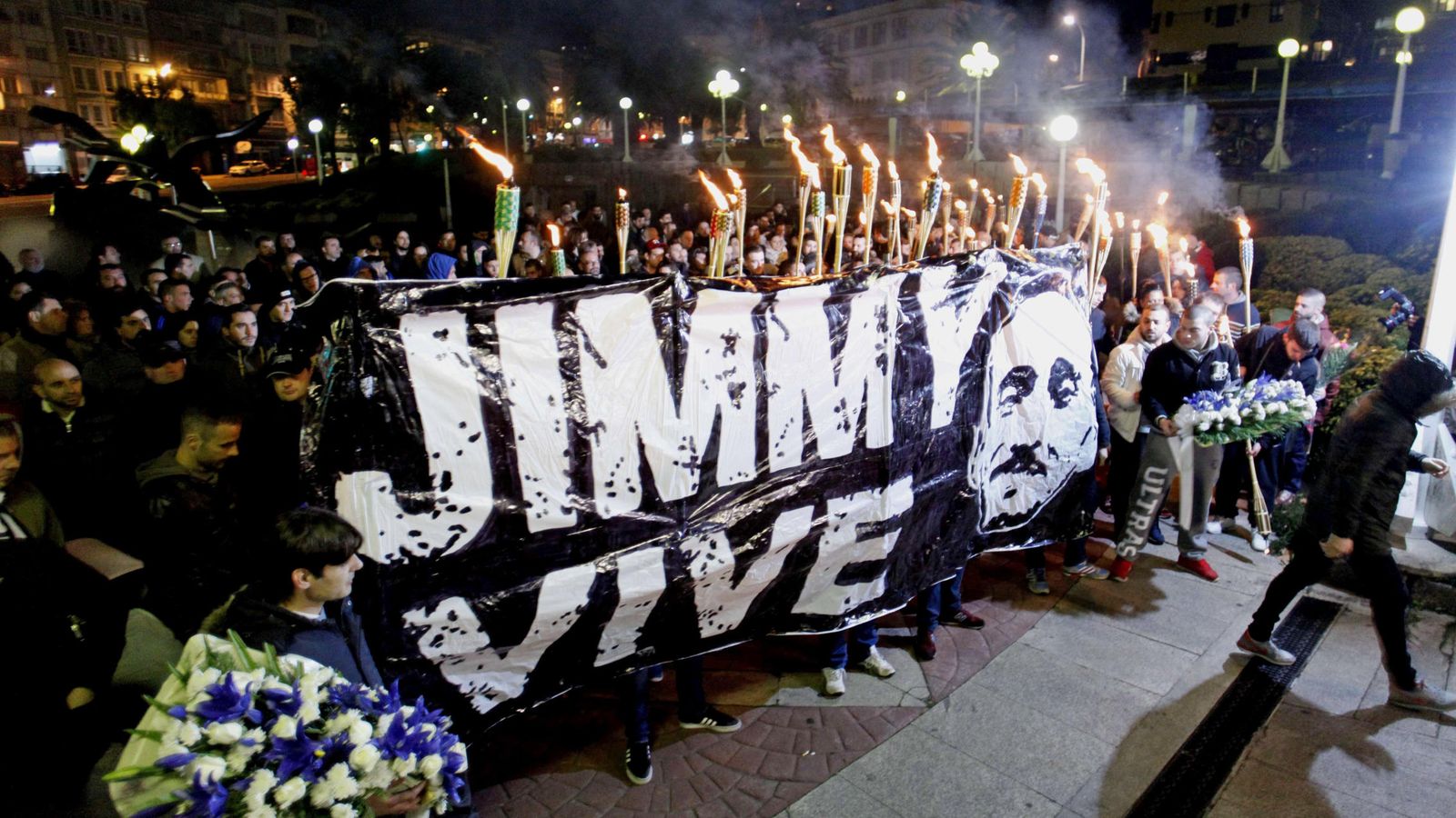 Foto: Marcha convocada en A Coruña por la Asociación 'Jimmy Sempre con Nós'. (EFE)