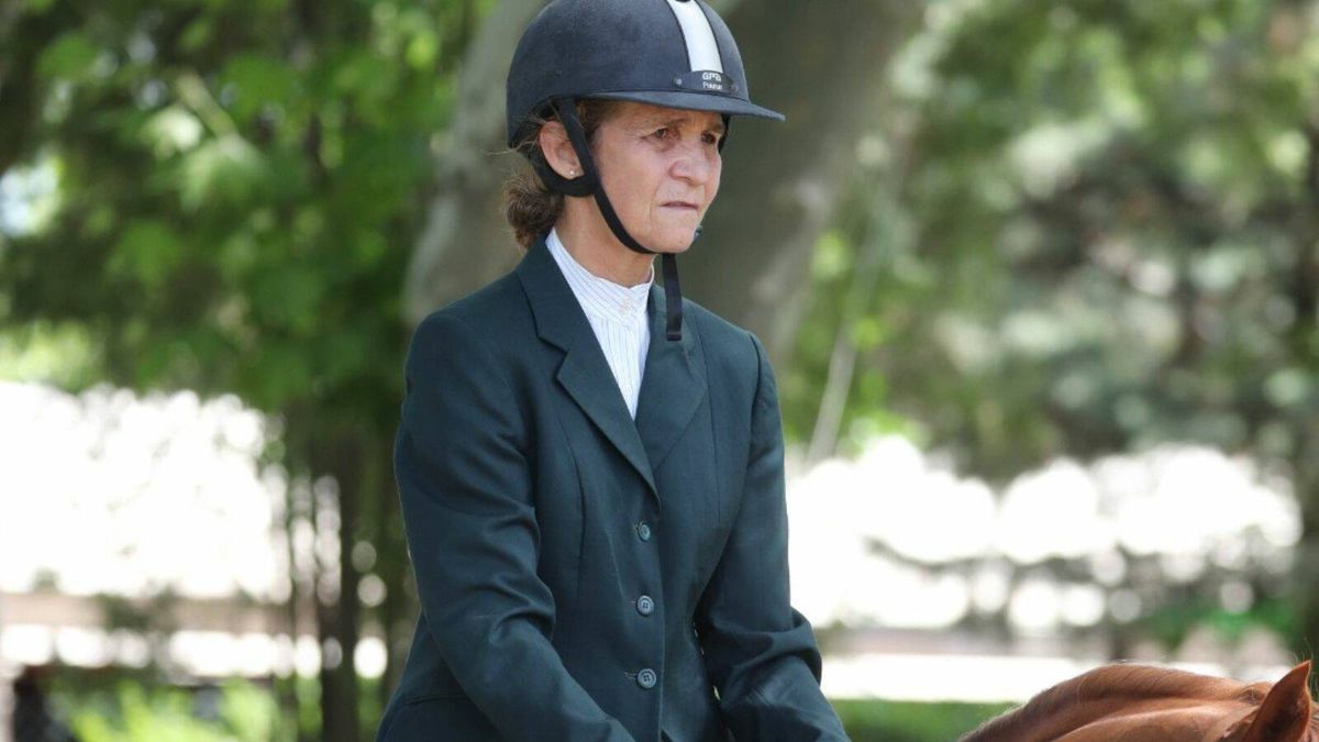 La infanta Elena retoma su pasión: compite en salto a caballo en Madrid