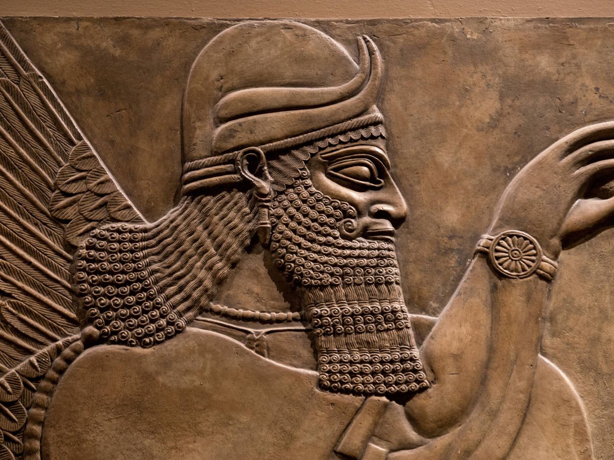 Foto: ¿Dios asirio con reloj o extraterrestre?