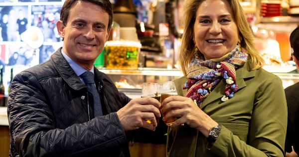 Foto: Manuel Valls y Susana Gallardo, en el mercado de la Boquería. (EFE)