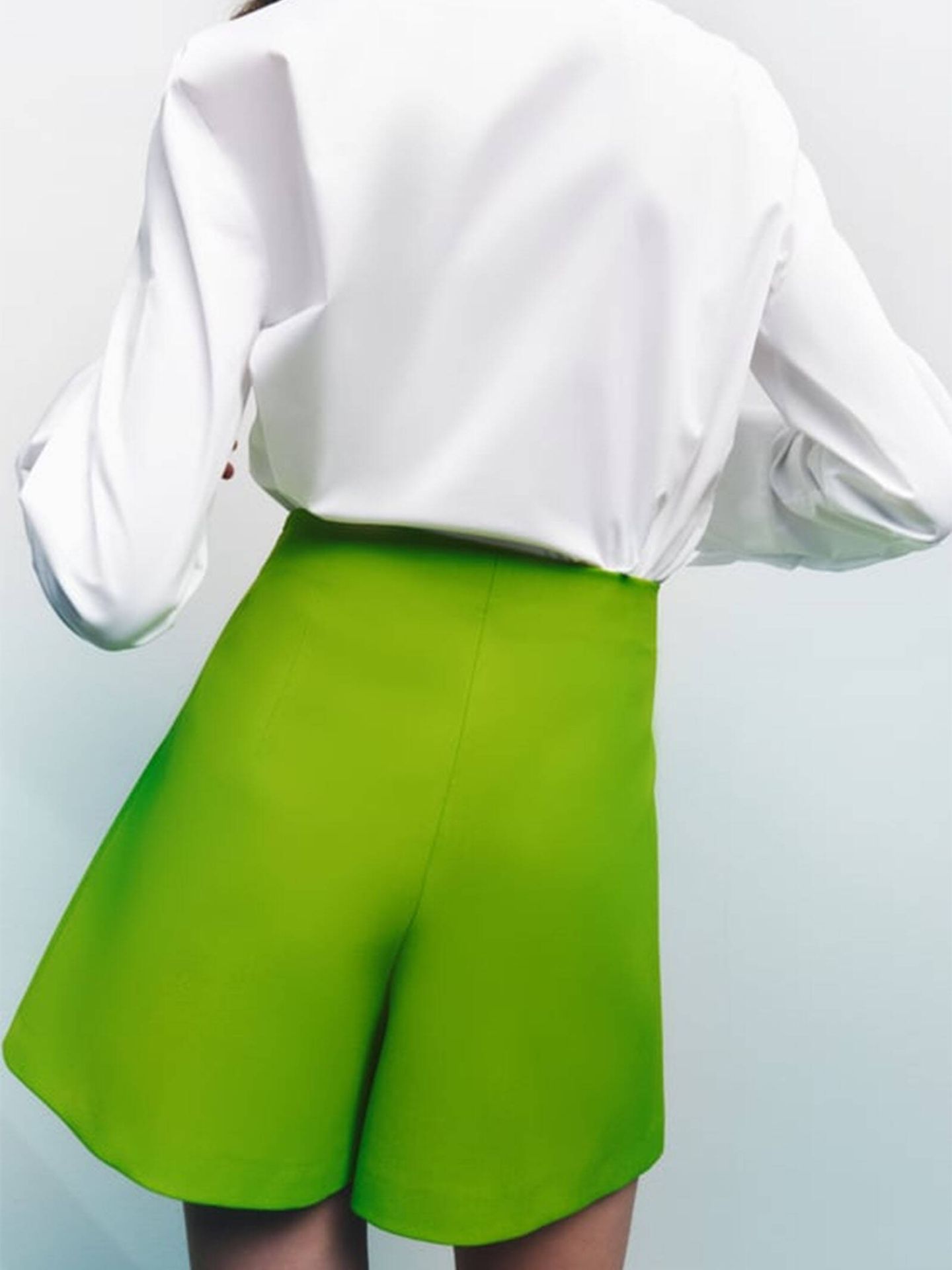 Esta falda verde es lo más cool de la temporada. (Zara/Cortesía)