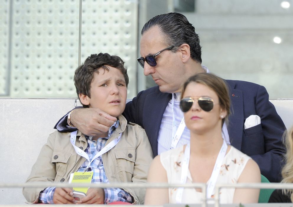 Foto: Froilán y su padre, Jaime de Marichalar, el pasado mes de mayo durante el Master Series de Madrid. (I.C.)