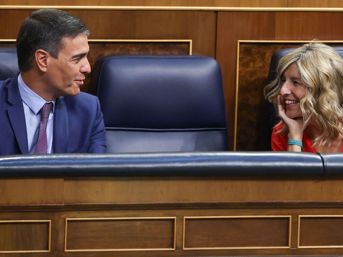 Foto: Pedro Sánchez y Yolanda Díaz, durante el debate sobre el estado de la nación. (EFE/Kiko Huesca)