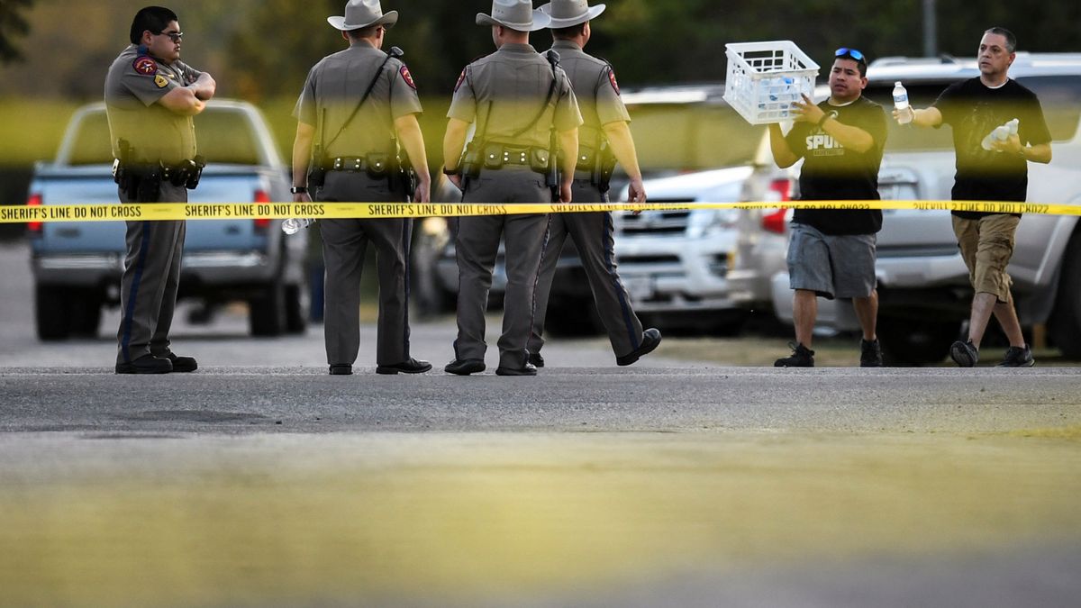 El tiroteo nº 377 del año en EEUU deja 26 muertos en una iglesia de Texas