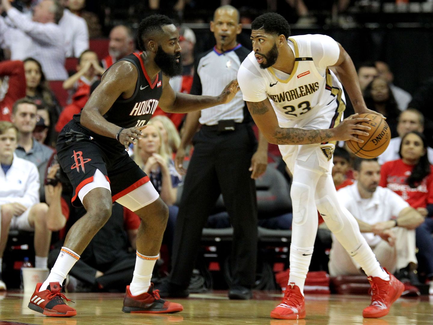 Imagen de un partido entre Rockets y Pelicans. (REUTERS)