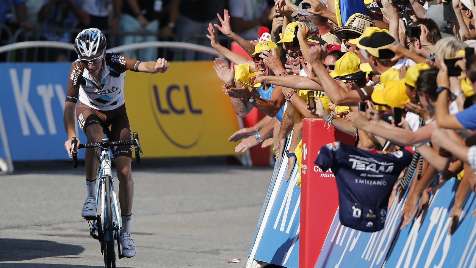 Foto: Bardet consiguió su primer triunfo en el Tour (EFE).